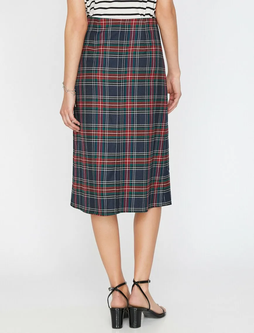 12142 Red Check Midi Skirt