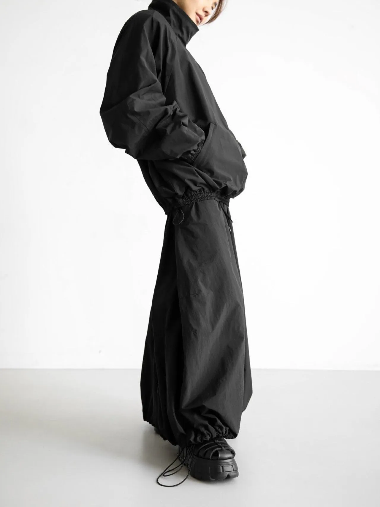 DRAWSTRING NYLON TECHNICAL BALLOON SKIRT