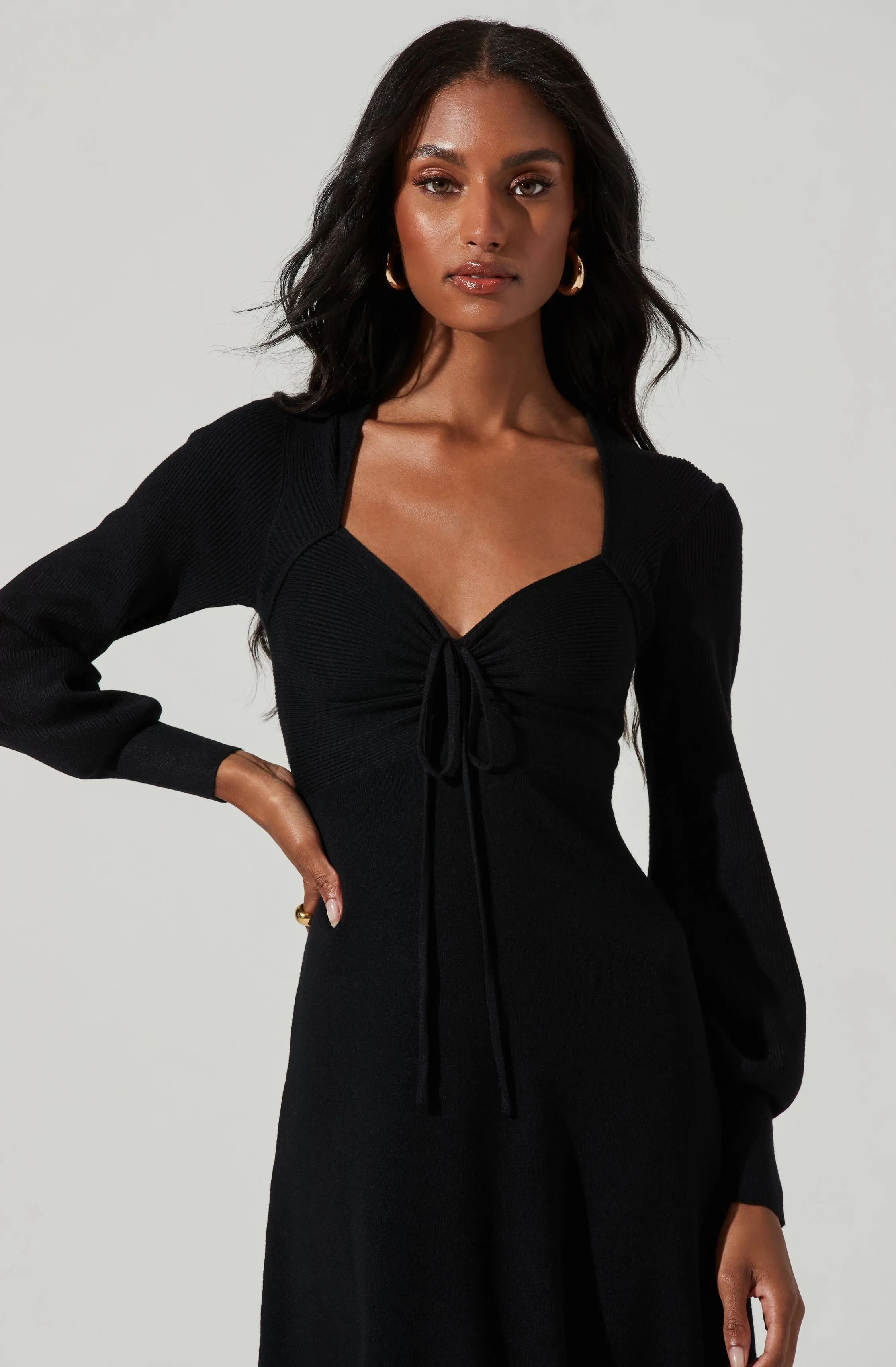 Genevieve Knit Sweetheart Long Sleeve Midi Dress