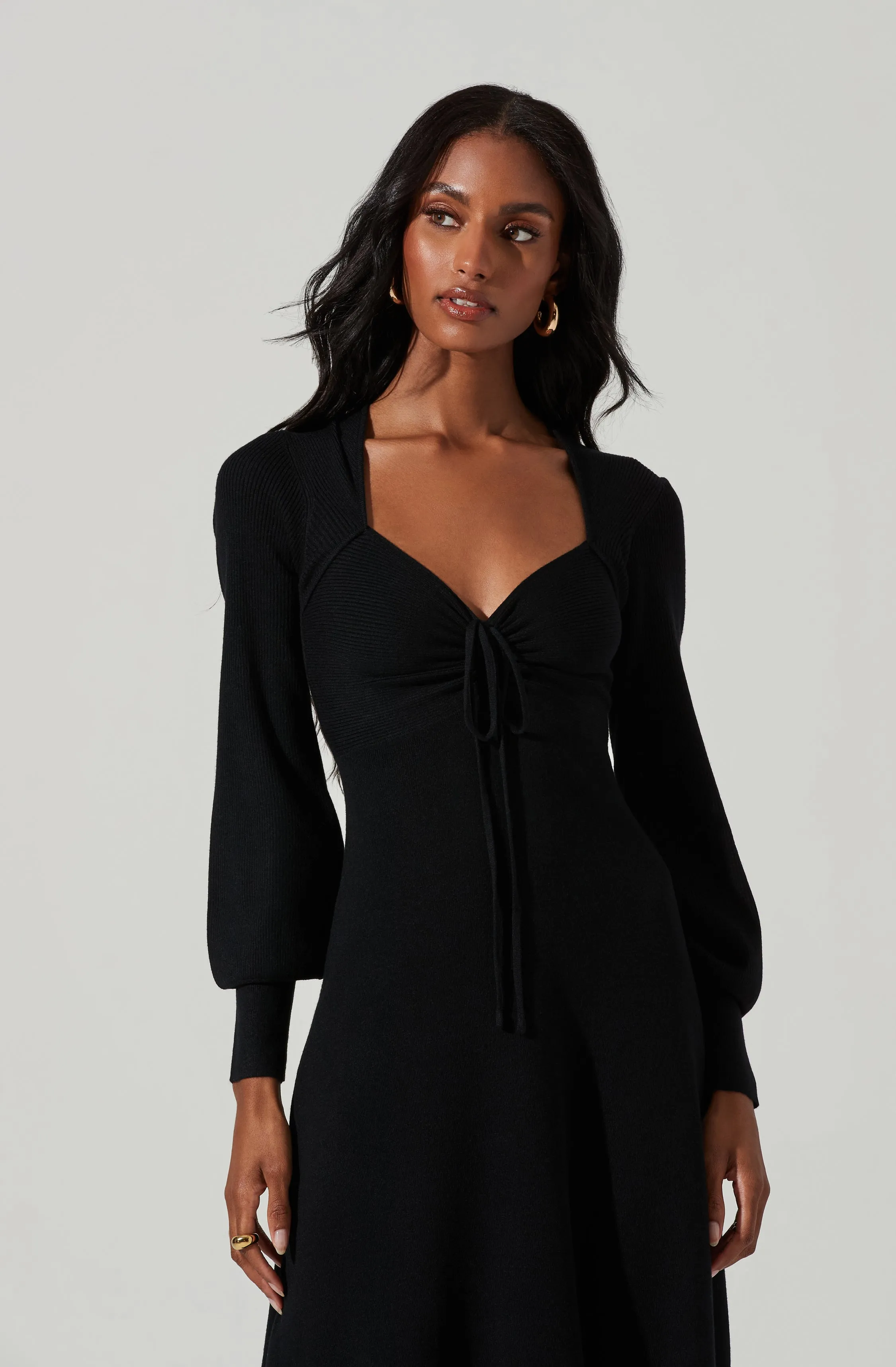 Genevieve Knit Sweetheart Long Sleeve Midi Dress