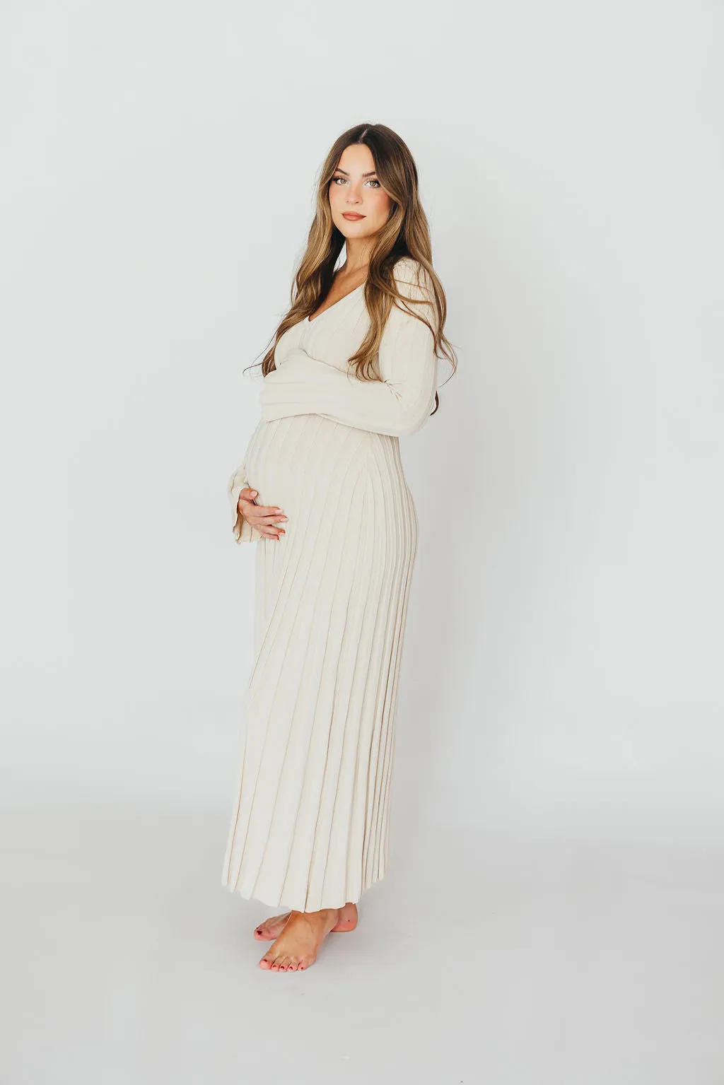 Hadley Long Sleeve V-Neck Knit Maxi Dress in Cream Taupe