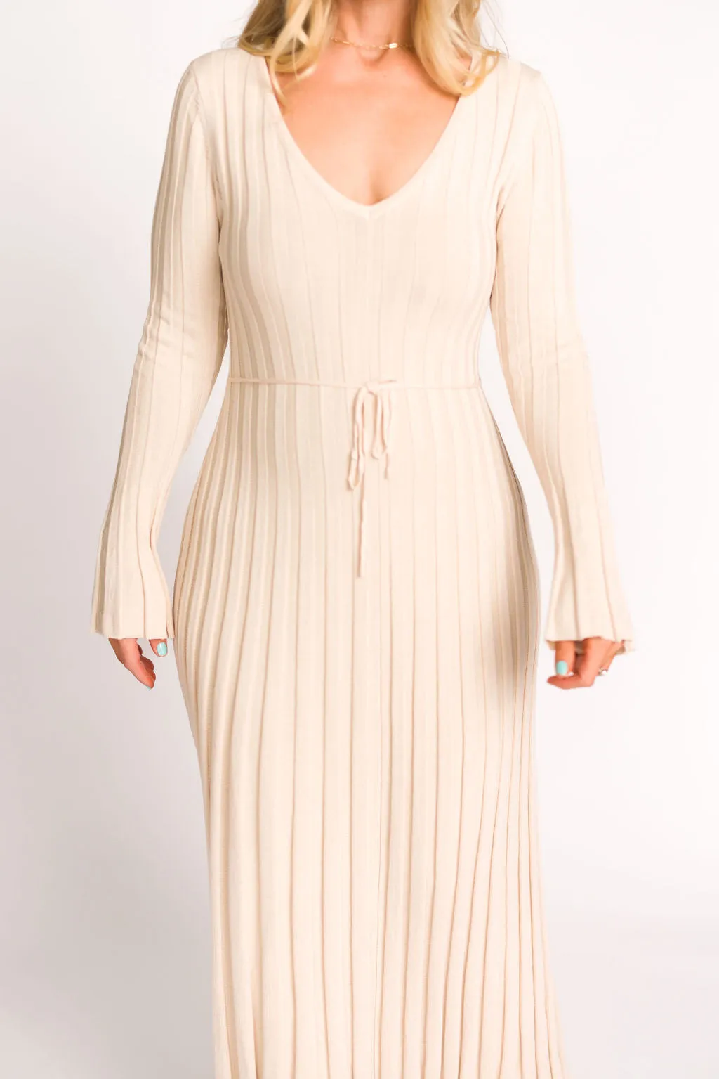 Hadley Long Sleeve V-Neck Knit Maxi Dress in Cream Taupe