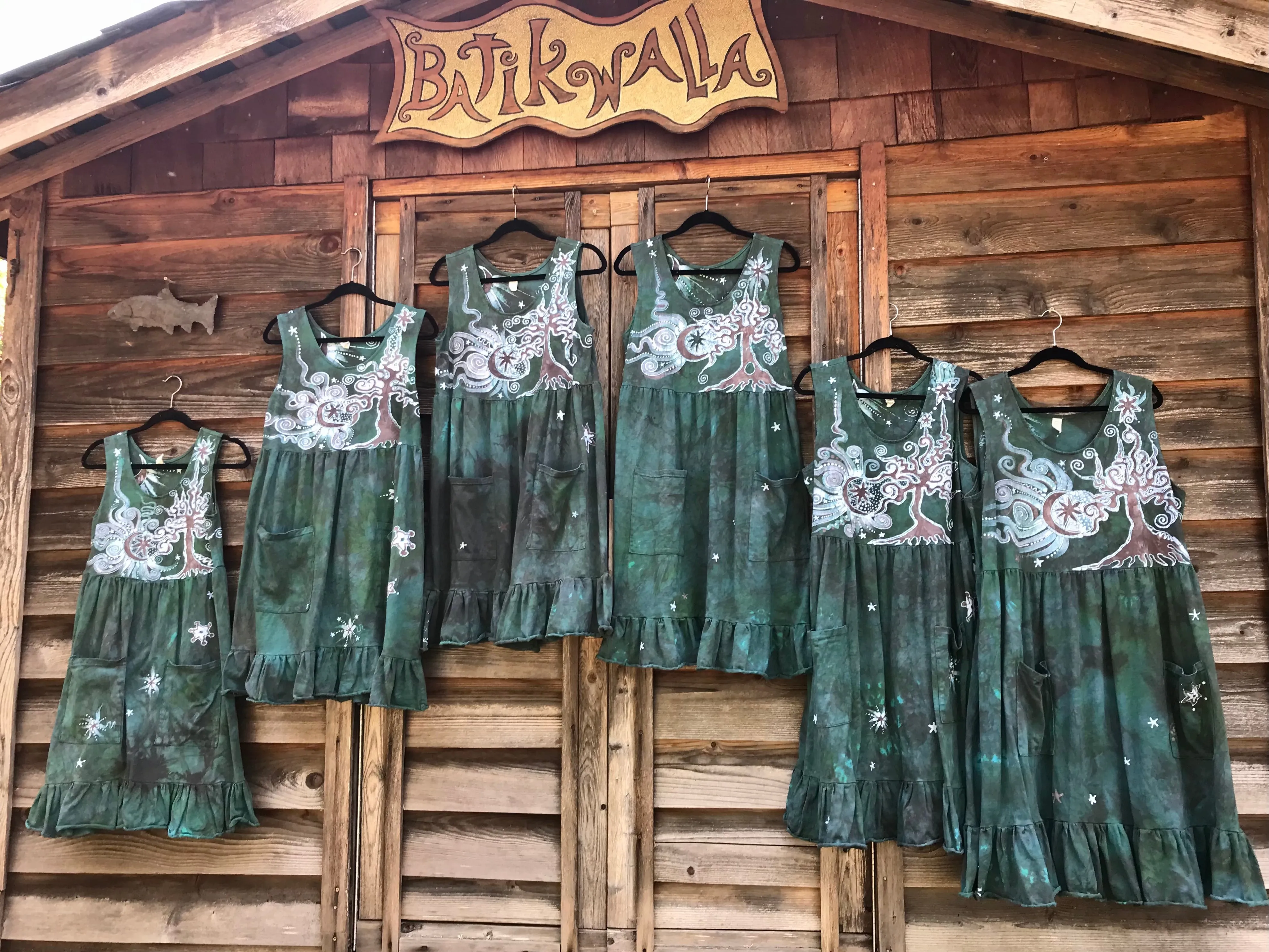Mist in the Moss Green Forest - Farmer's Market Pocket Dress - Size 3X