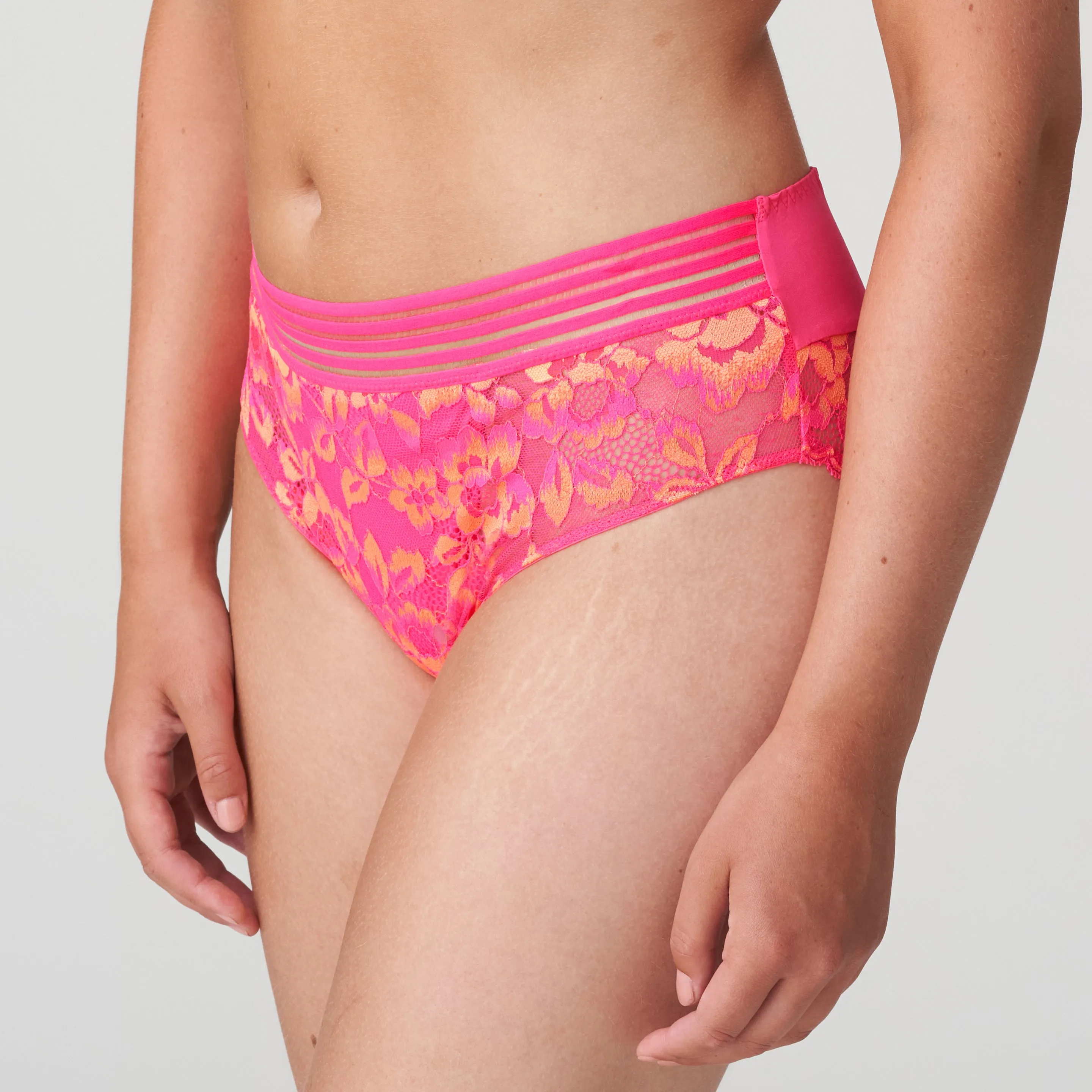 Prima Donna Twist - Verao - Full Brief in LA Pink