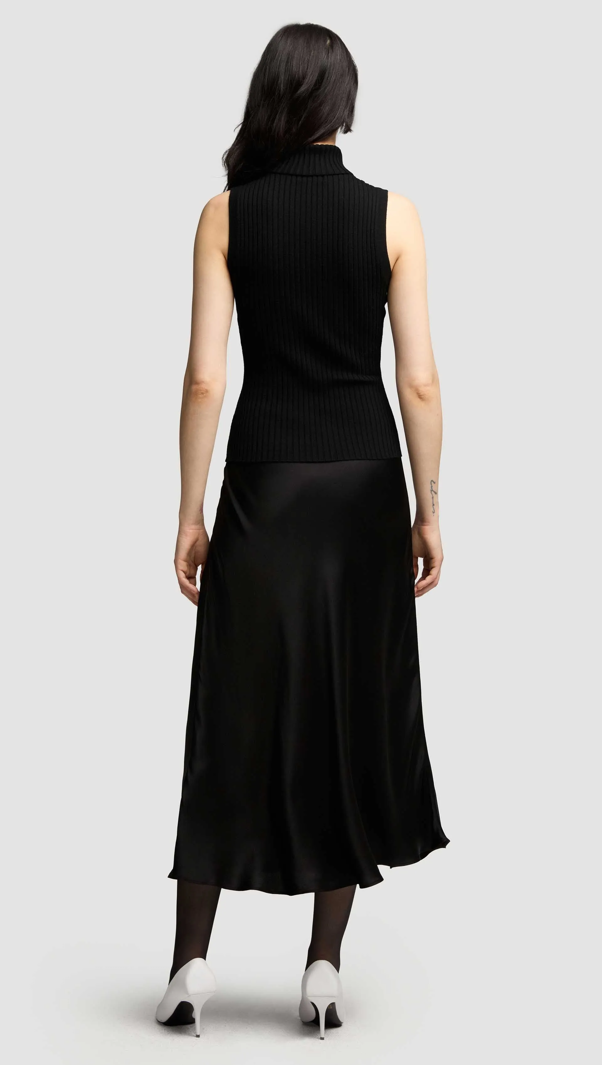 Sleeveless Turtleneck in Stretch Wool | Black