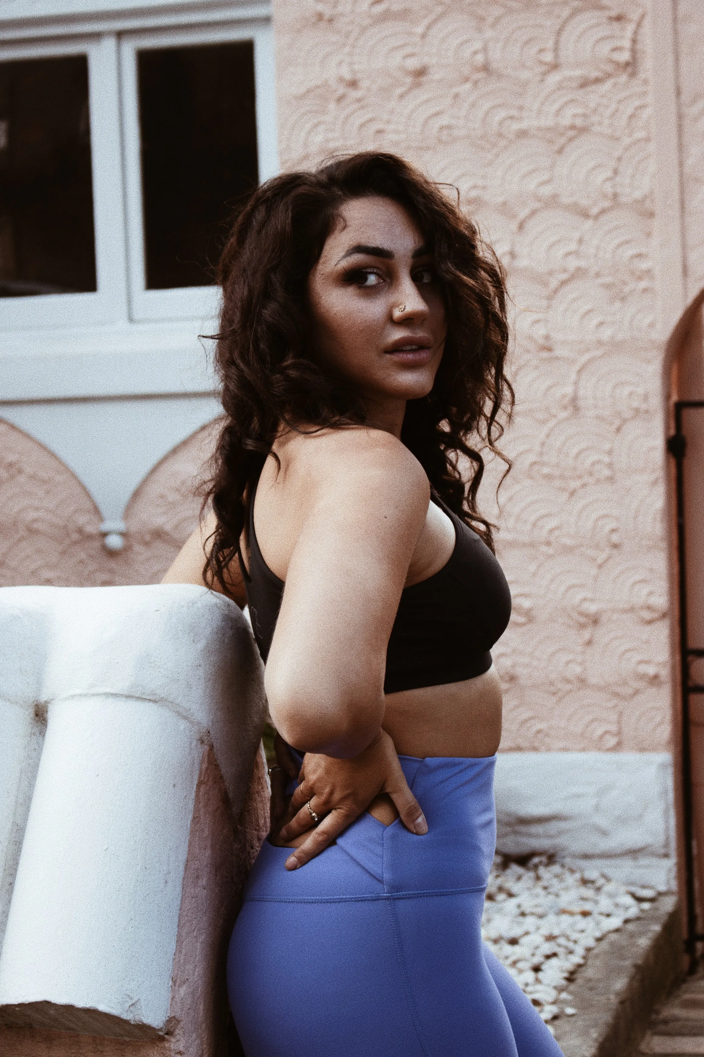 STORM CROSS BACK LEGGINGS // LILAC