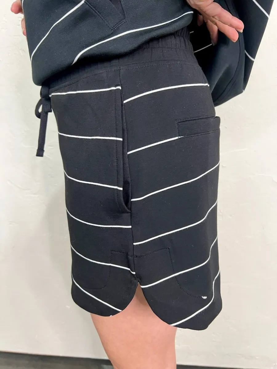 Studio Stripe Shorts - Black