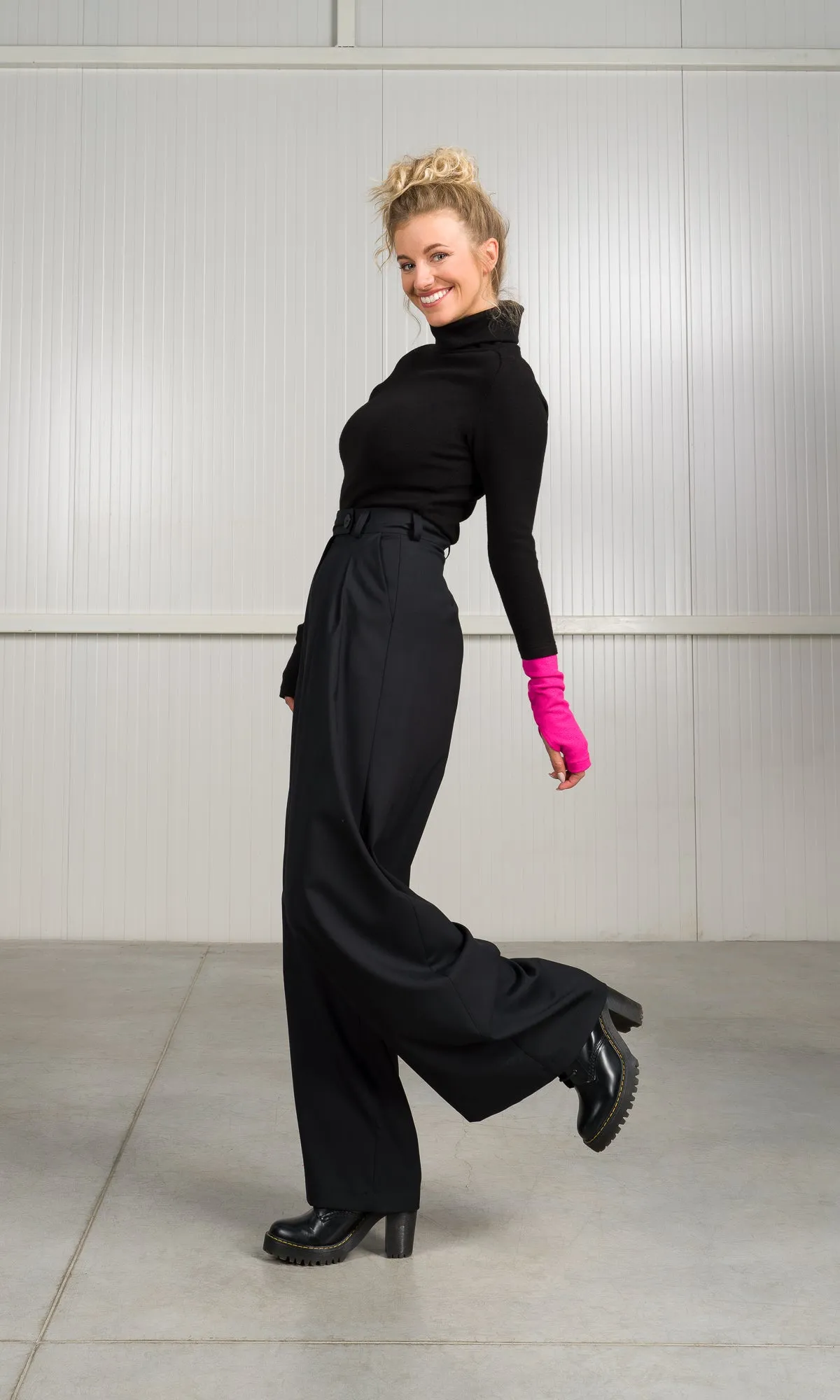 Turtleneck Knit Top with Contrasting Sleeve