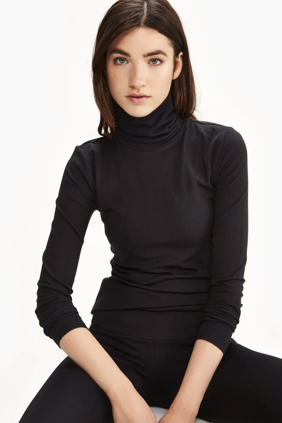 VILLERAY TURTLE NECK TOP