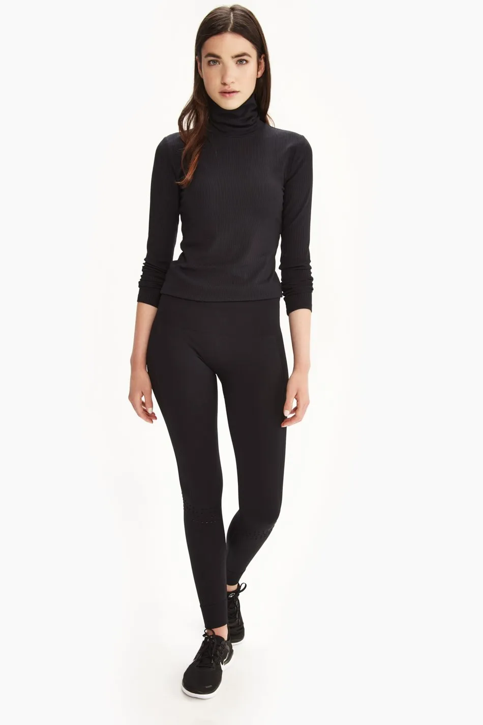 VILLERAY TURTLE NECK TOP