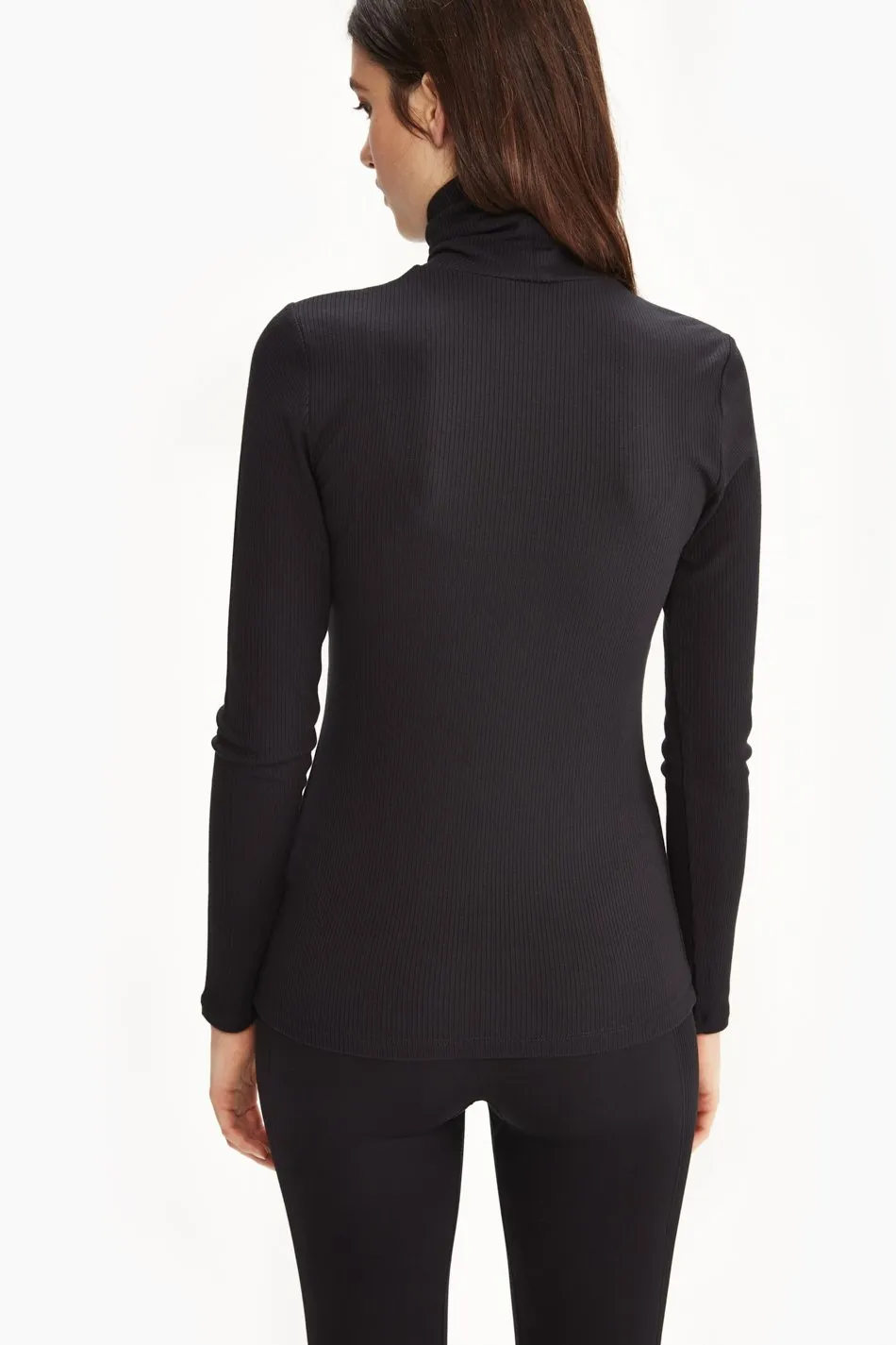 VILLERAY TURTLE NECK TOP